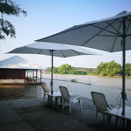 River Marina Resort Uthai Thani Esterno foto