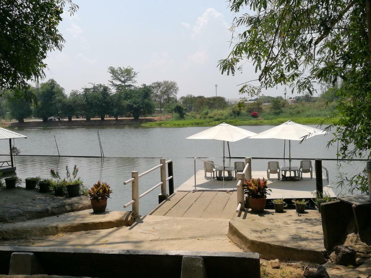 River Marina Resort Uthai Thani Esterno foto