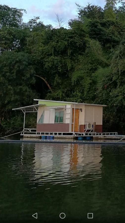River Marina Resort Uthai Thani Esterno foto